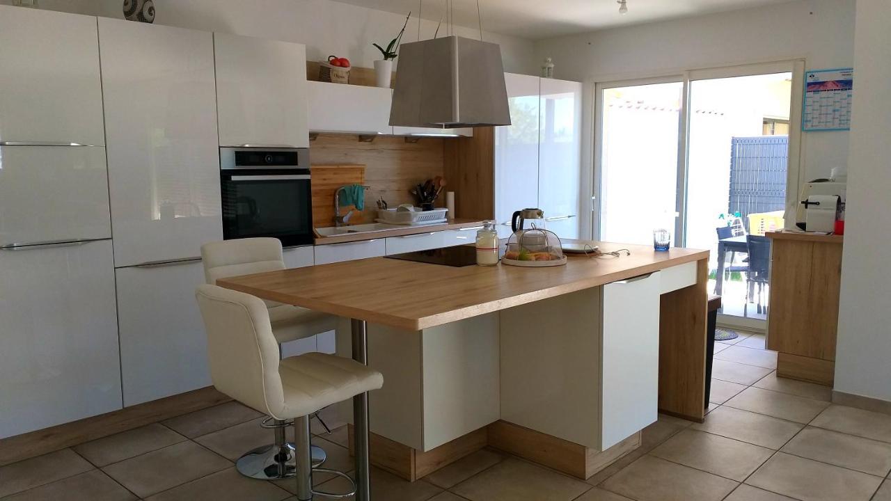 Chambre Dans Maison, Pres De La Mer, De L'Espagne, Des Montagnes Pezilla-la-Riviere Eksteriør billede