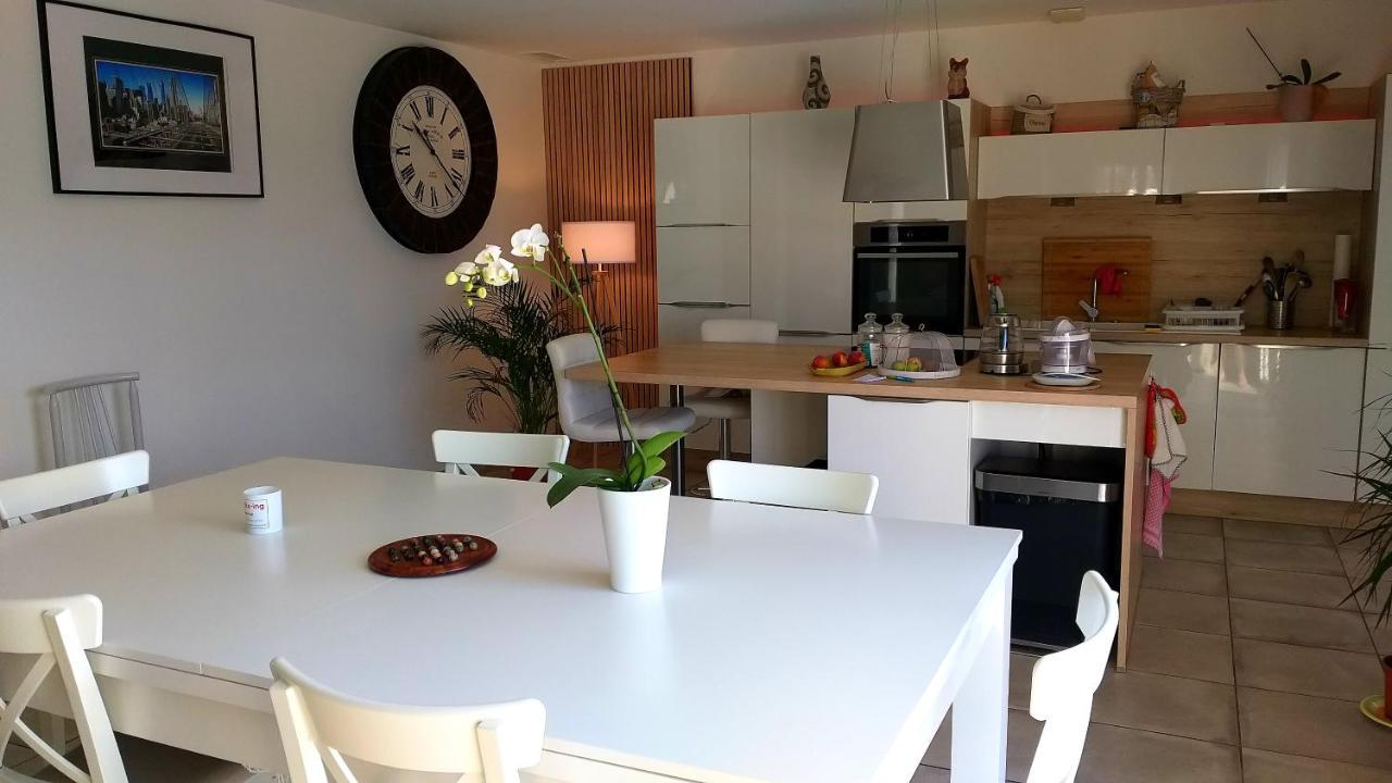 Chambre Dans Maison, Pres De La Mer, De L'Espagne, Des Montagnes Pezilla-la-Riviere Eksteriør billede